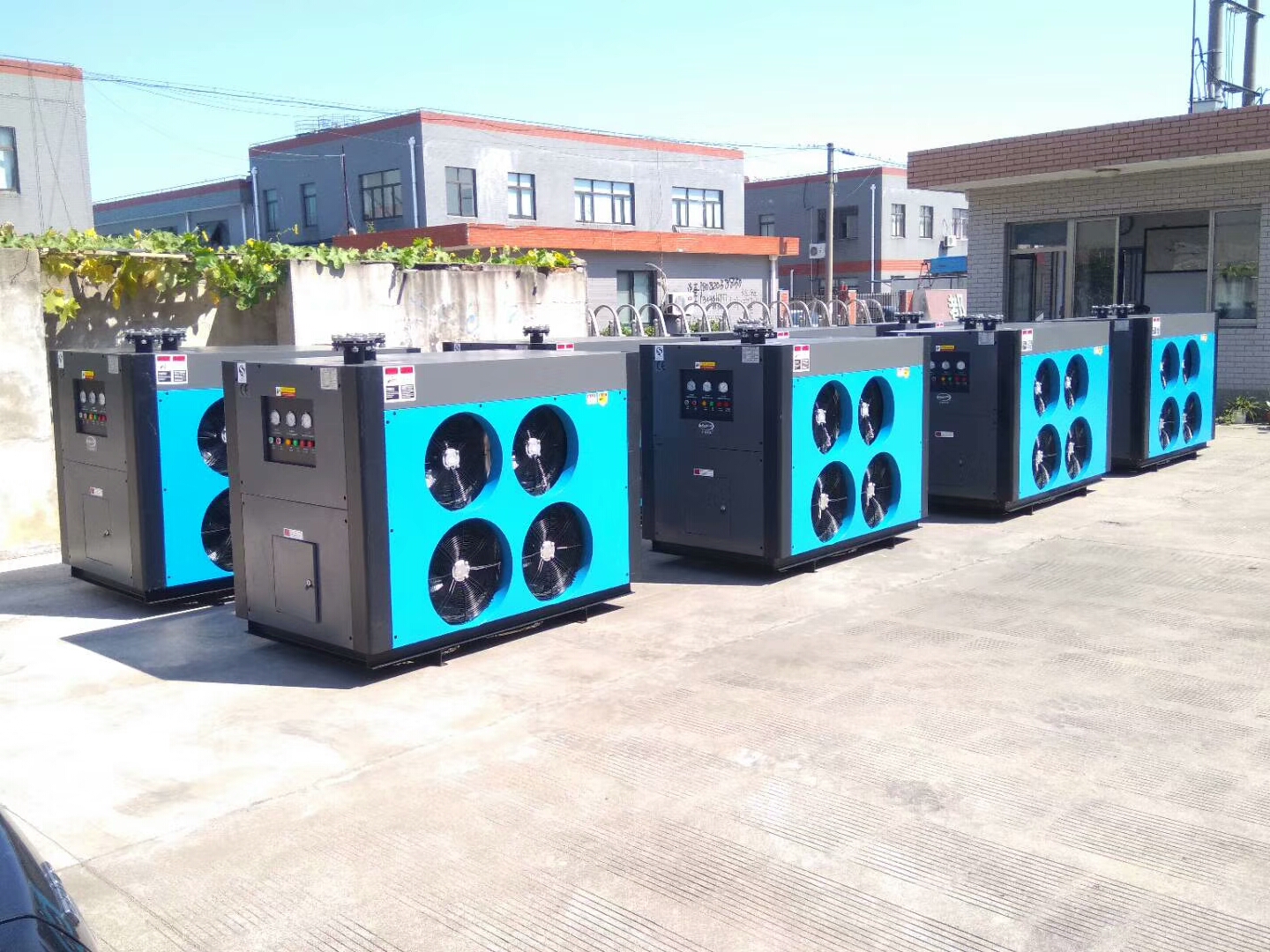 小型空氣干燥機排汽帶水的原因及重要性?